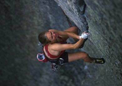 著名女攀岩家Beth Rodden单段完攀5.14c路线