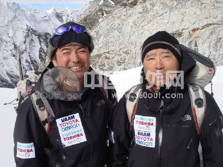 日本老人打算从尼泊尔入境攀珠峰