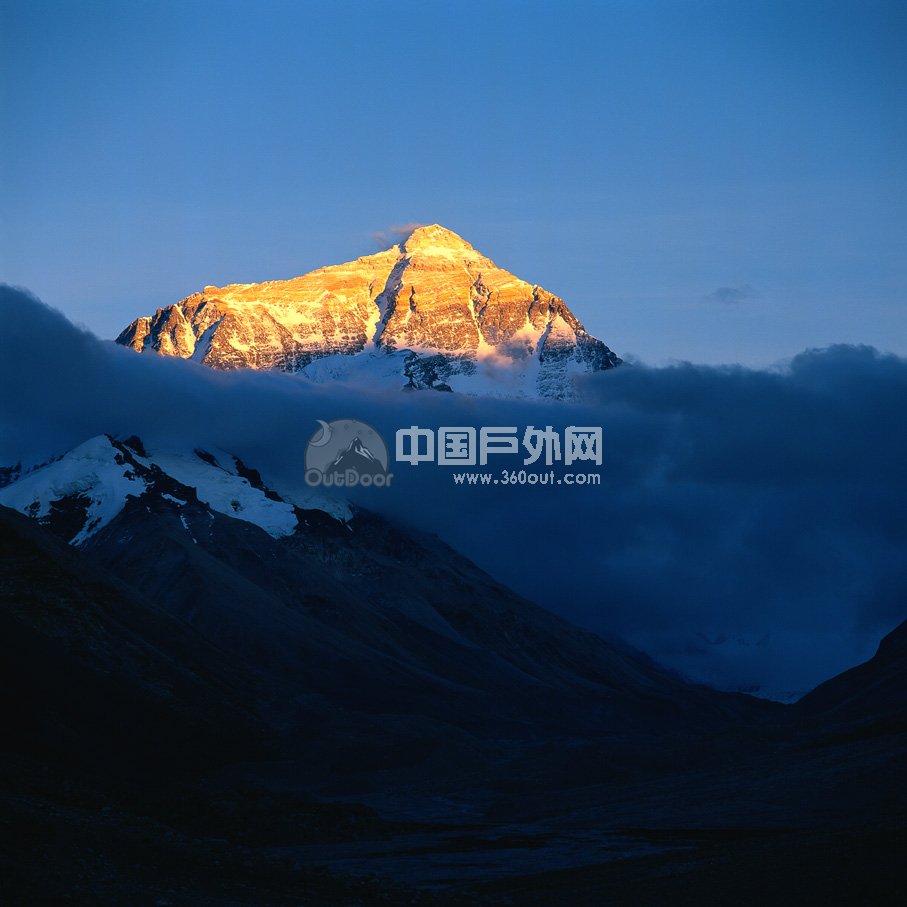 西藏登山队攀珠峰已达最佳状态 登顶时间看天气