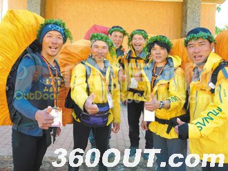 台湾6勇士徒步雪山玉山73天