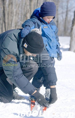 美国举办幼儿北欧式滑雪培训