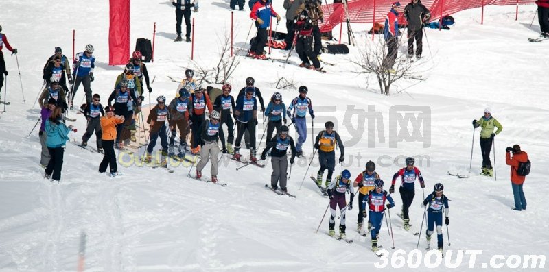 美国冬季山地运动户外赛开赛