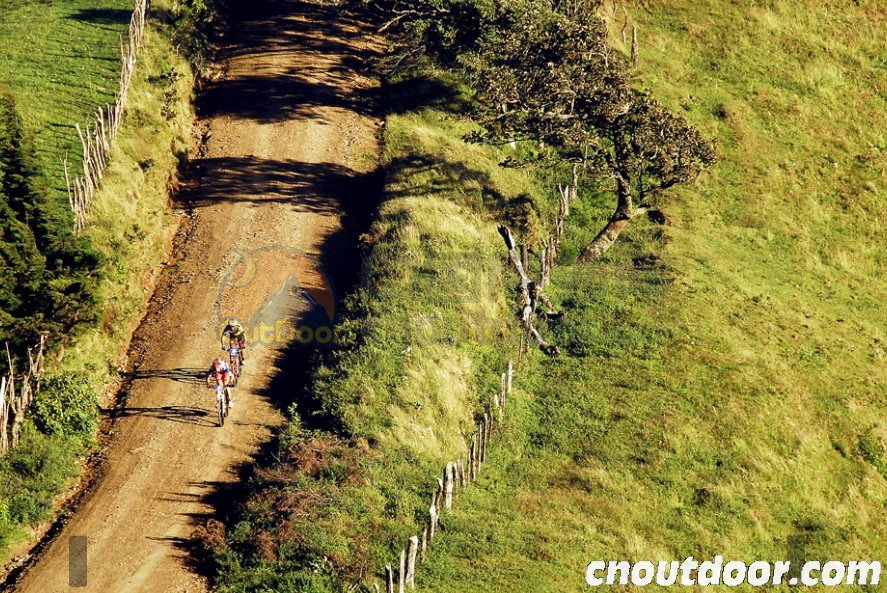 哥斯达黎加举行征服者山地自行车挑战赛