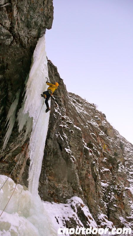 Papillon, 1st repeat of the great icefall at Brissogne, Valle d'Aosta