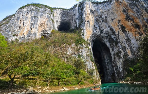 格凸攀岩之路