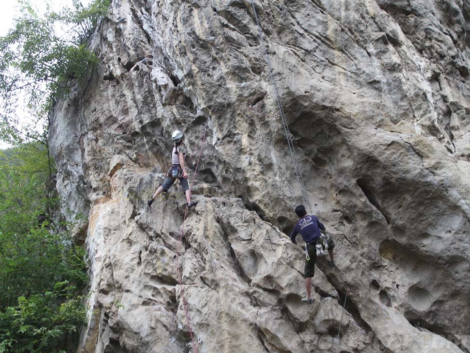 2011 petzl roctrip 中国格凸国际攀岩交流大会首日攀岩