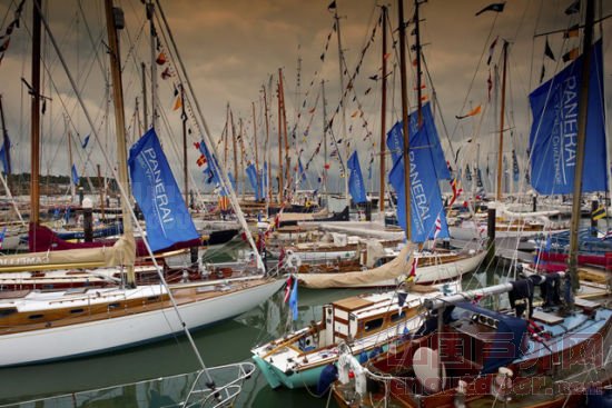 2012沛纳海英国古典周帆船赛激烈上演