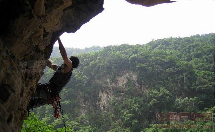 攀岩者初学需要注意的技巧 不同支点用不同方法