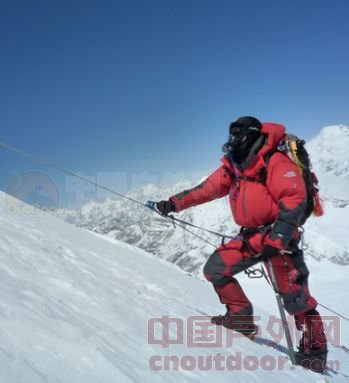 地产老总热衷登山 郁亮黄怒波17日下午登顶珠峰