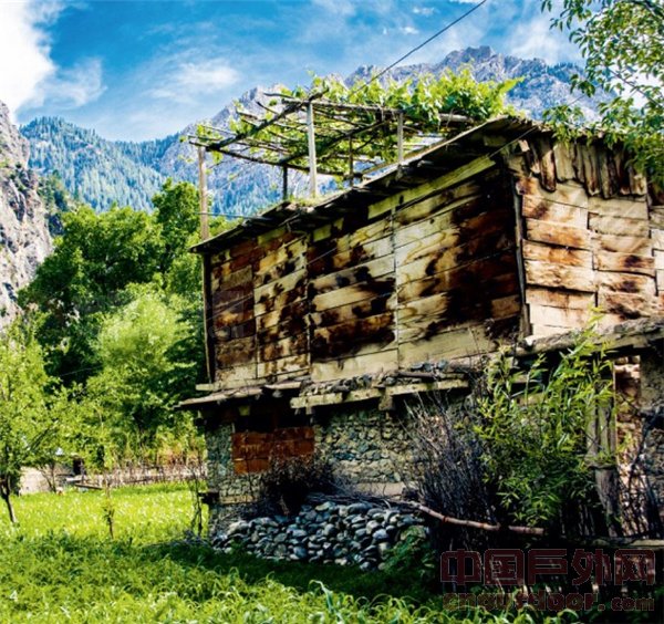 上苍的自留地吉德拉尔 隐藏于山谷深处