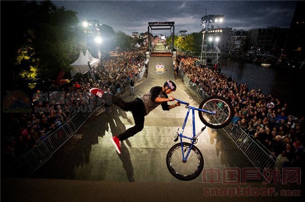 2013BMX极限单车挑战赛在荷兰举行