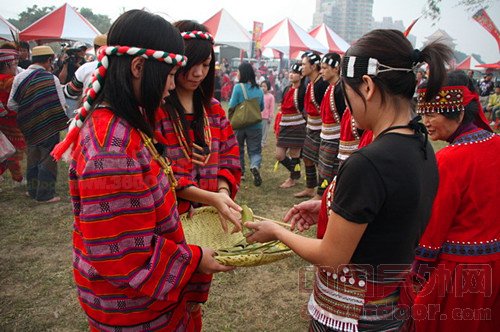 原住民祭拜之 一一丰年祭