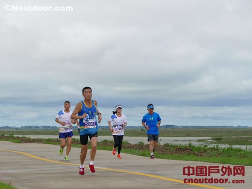 中俄跨境1+1马拉松同江赛区收官 中俄各两冠