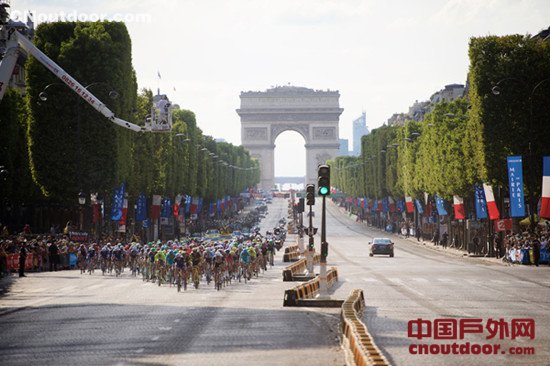 法国受暴恐影响取消举办自行车欧锦赛！