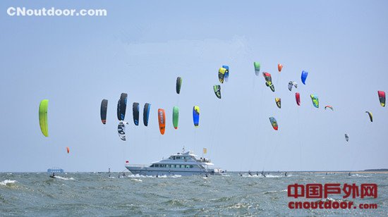 2016潍坊滨海世界风筝冲浪竞速锦标赛圆满落幕