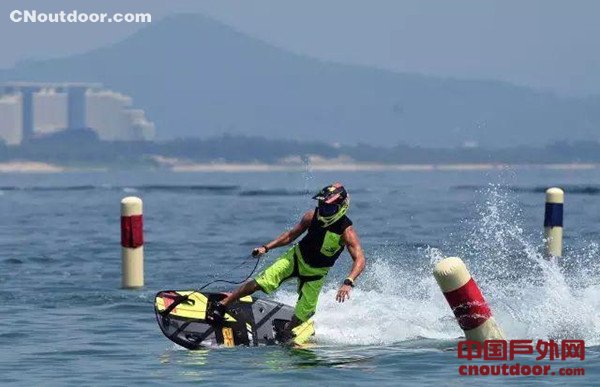 动力冲浪板国际赛中国站在三亚蜈支洲岛落幕
