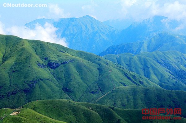 徒步在南中国最美的高山草甸