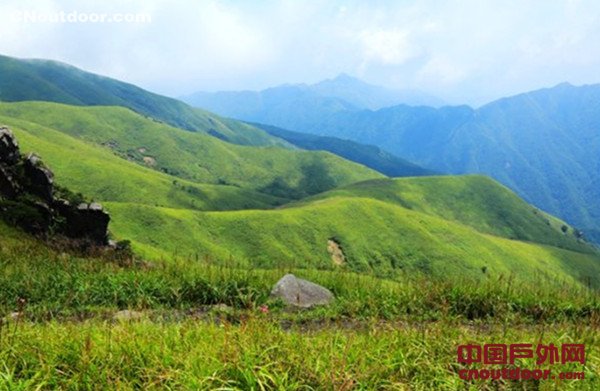 徒步在南中国最美的高山草甸