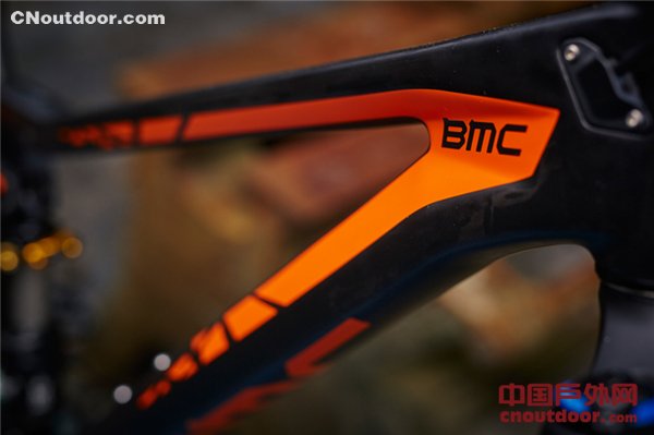 黑橙火箭：BMC TrailFox TF01碳纤维enduro山地车