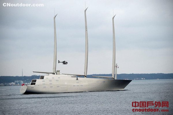 俄富豪斥巨资打造世界最大帆船游艇