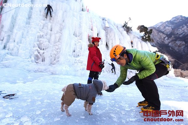 北京密云：第三届云蒙峡攀冰节开幕