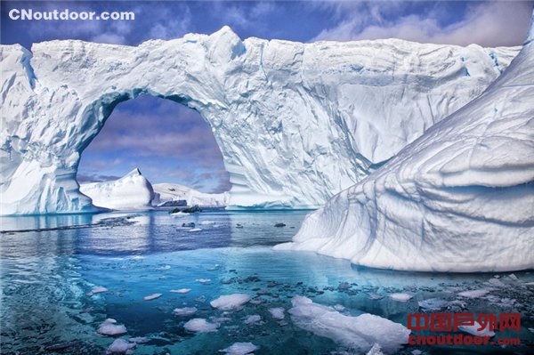 美摄影师用镜头记录南极雄浑纯净之美