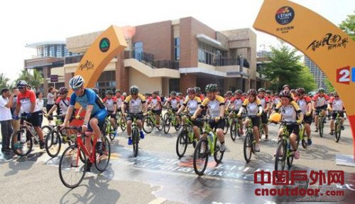 环法自行车中国赛首秀清水湾 助阵雅居乐25周年