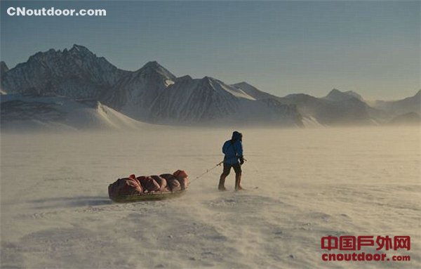 英探险家讲述108天徒步挑战南极：只换过3次内衣裤