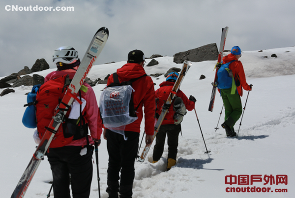 激情岗什卡登山滑雪集锦