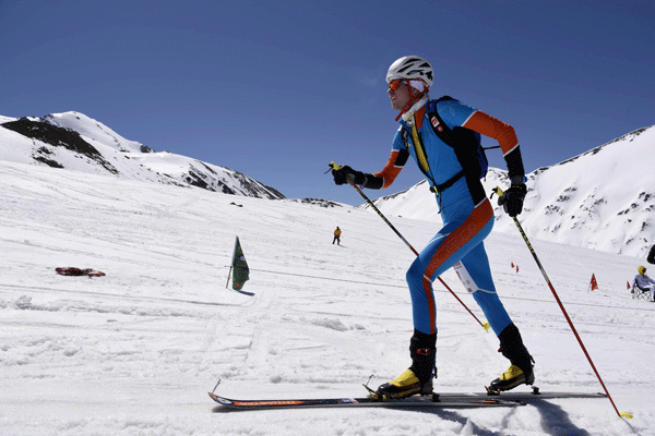 2017国际滑雪登山挑战赛在青海岗什卡落幕