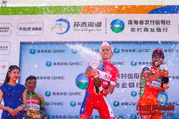 环湖赛第2赛段：中国车手斩获亚洲最佳“蓝衫”