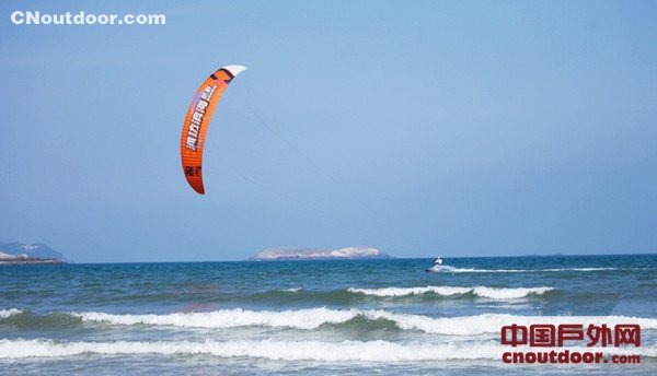 世界风筝冲浪双向板锦标赛在福建平潭举行