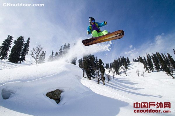 中国游客出境滑雪需求逐渐增长