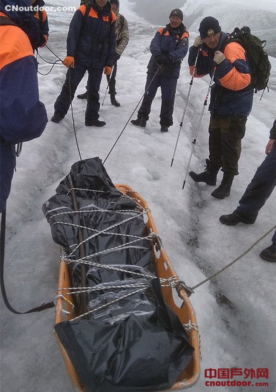一名登山遇难者的遗体4年后在俄罗斯一处冰盖上被发现