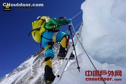 罗静：国内首位登顶14座8000+米山峰女性登山者