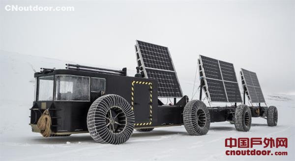 荷兰夫妇将太阳能3D打印塑料车辆驶入南极