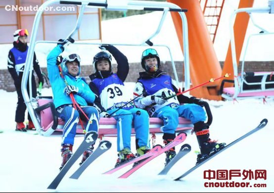 2018京津冀高山滑雪挑战赛在长城岭滑雪场完赛！