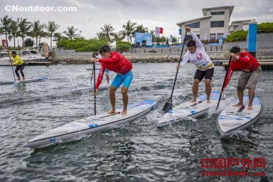 2018第二届全国大学生桨板竞速挑战赛在海南开赛