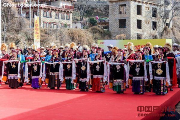 世界最佳旅游乡村”丹巴新年在古碉与藏房间唤醒文旅&nbsp;